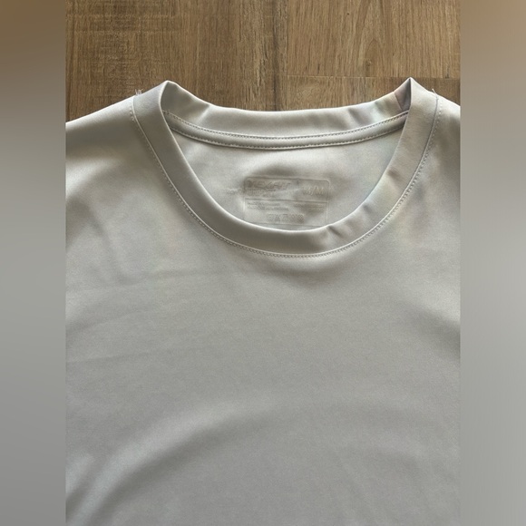 5 for $25. Men’s quick dry top - Picture 2 of 3